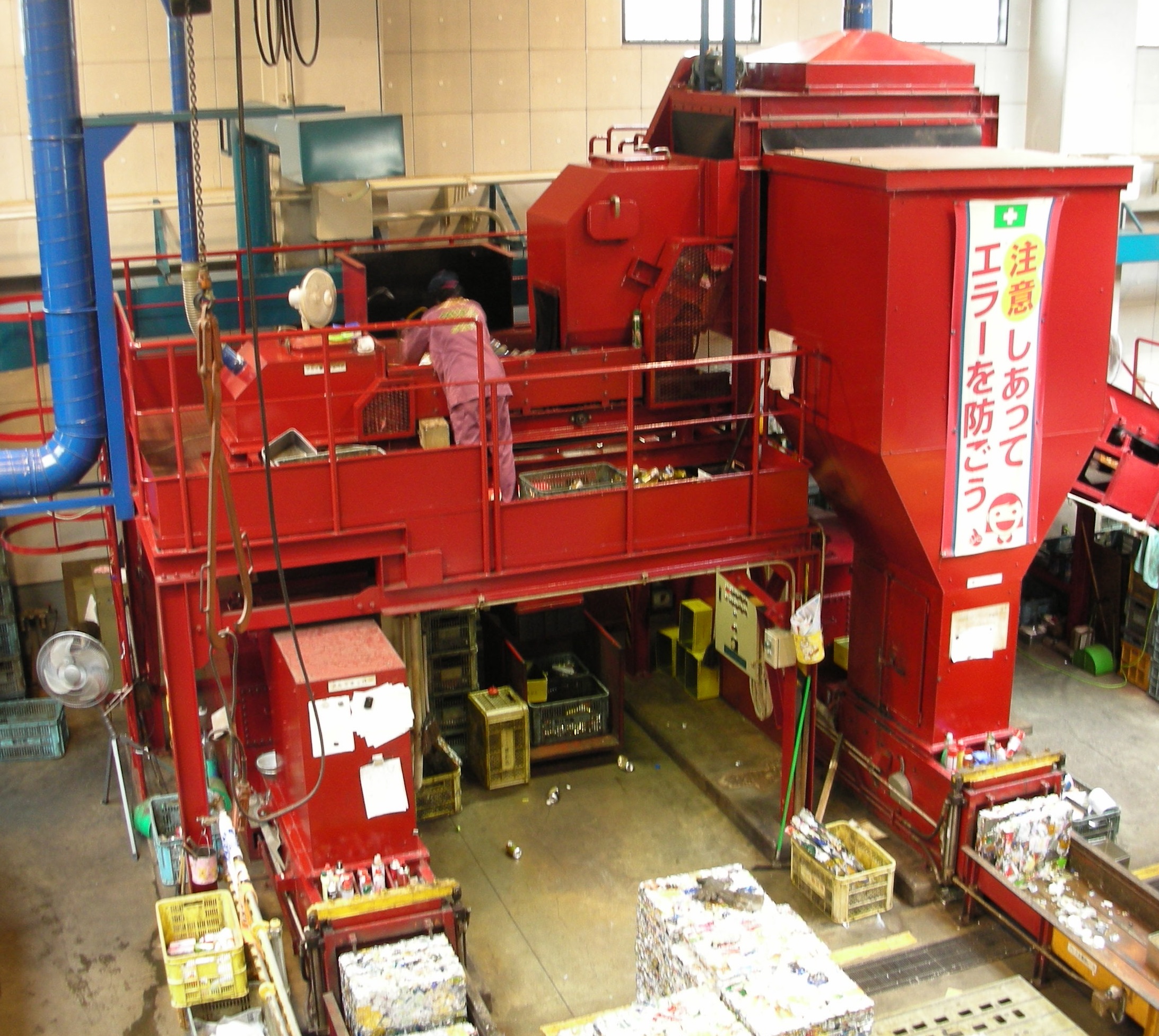 缶選別機、圧縮機